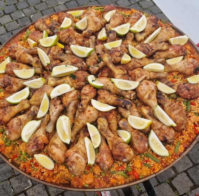 Paella von GENUSSWERK